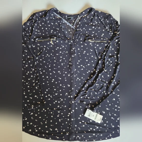 SOLD! INC Women's 3X Riley Ditsy Floral Pullover Long Sleeve - Picture 4 of 14